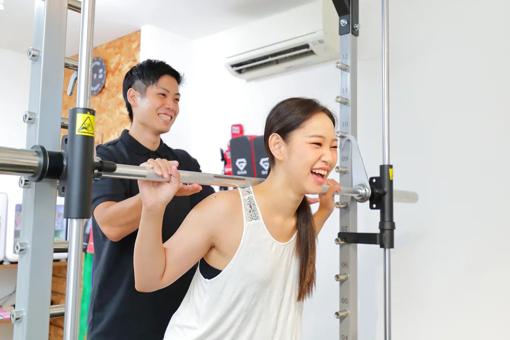 トレーナーによるパーソナルトレーニング指導